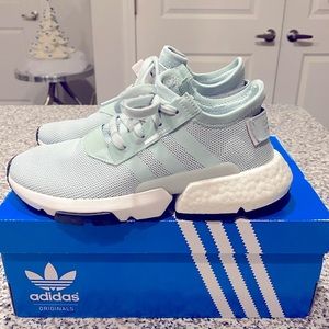 EUC Adidas
